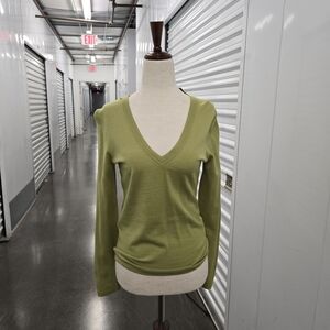 Theory V-Neck Merino Wool Sweater Light Olive Green Size M